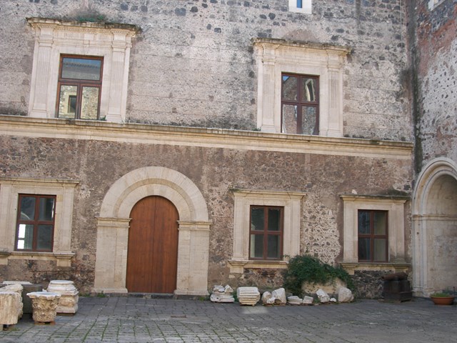 Castello Ursino 30.jpg
